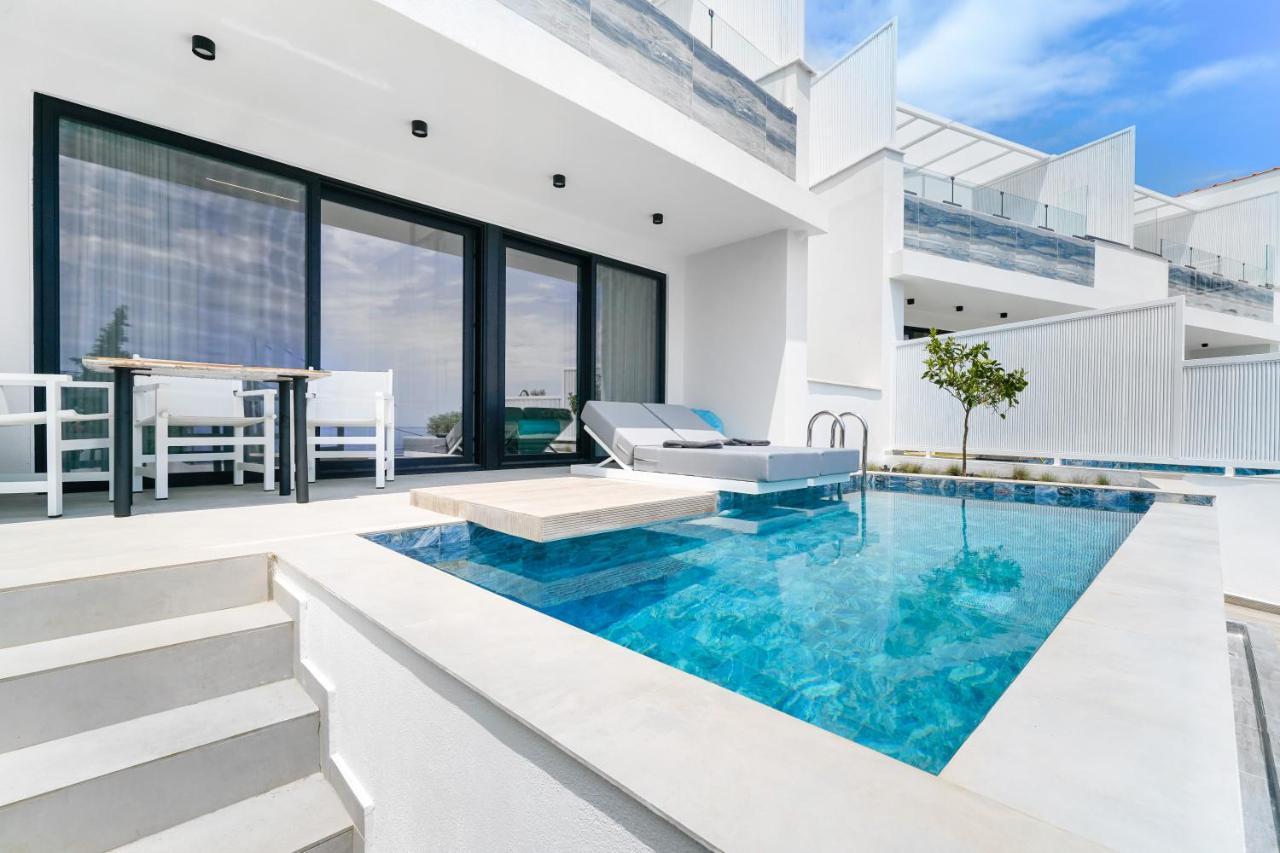 Mythodea Prive Luxury Suites Chrisi Ammoudia Exterior foto