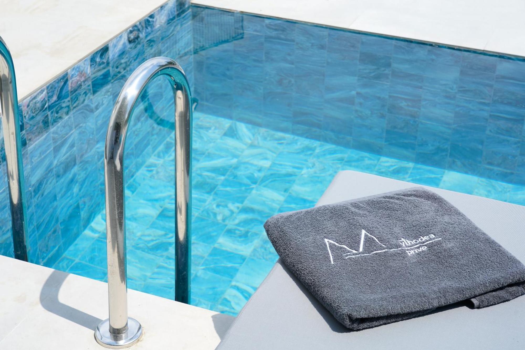 Mythodea Prive Luxury Suites Chrisi Ammoudia Exterior foto