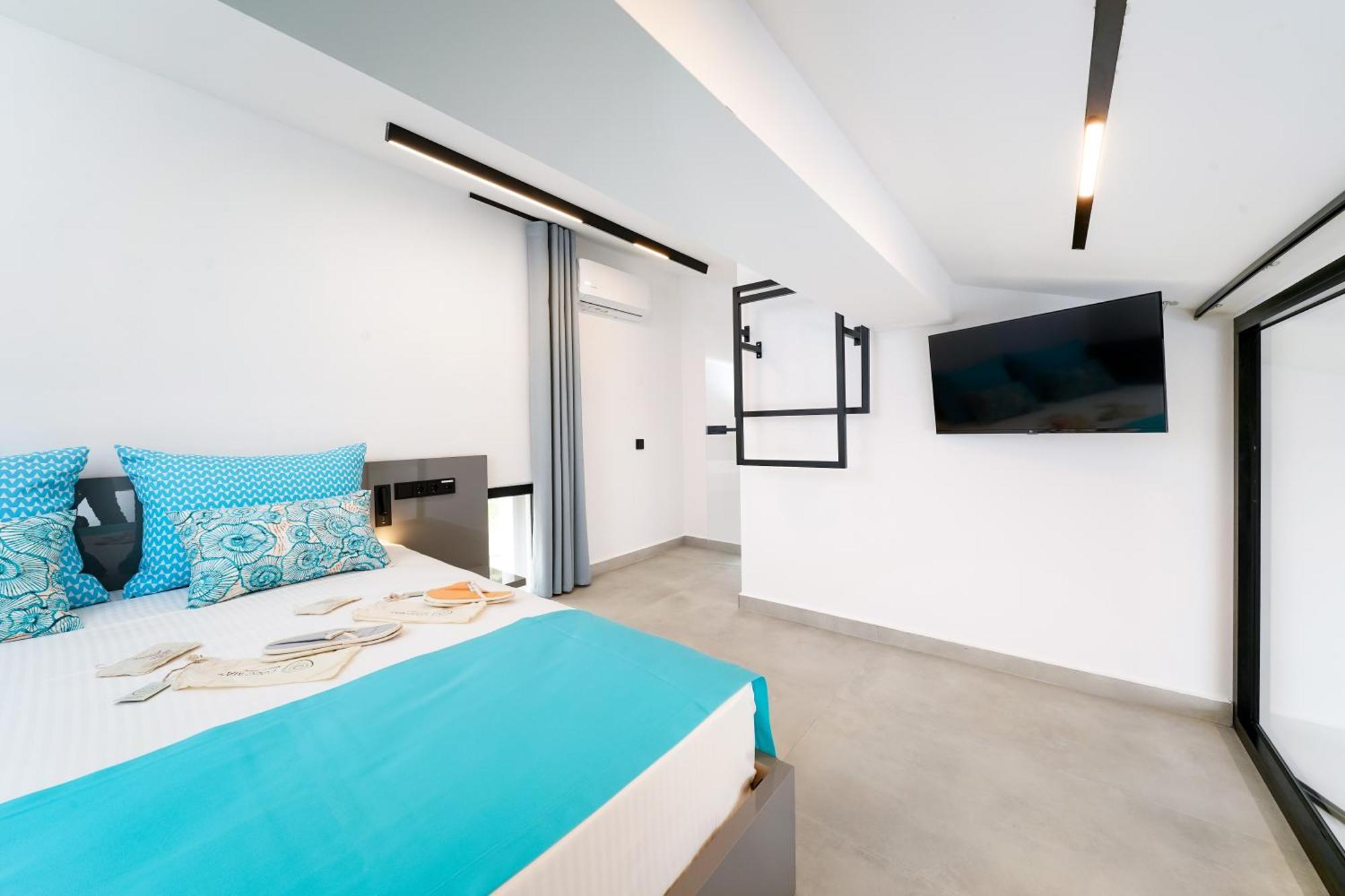 Mythodea Prive Luxury Suites Chrisi Ammoudia Exterior foto
