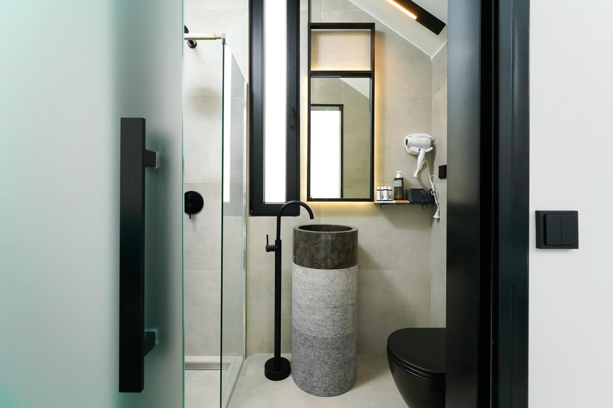 Mythodea Prive Luxury Suites Chrisi Ammoudia Exterior foto