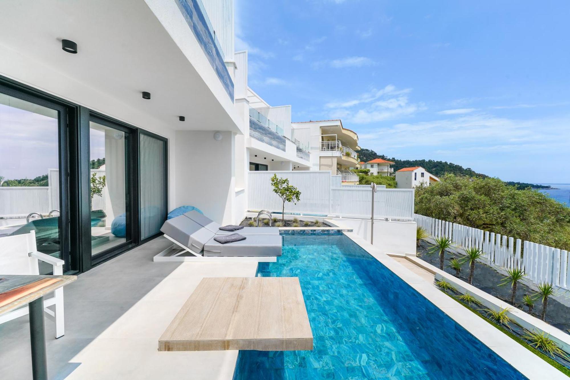 Mythodea Prive Luxury Suites Chrisi Ammoudia Exterior foto